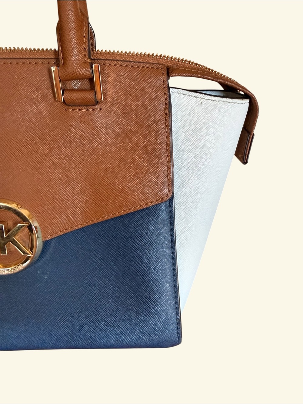 Michael Kors Hudson Medium Satchel with Gold MK Emblem - Picture 8 of 15
